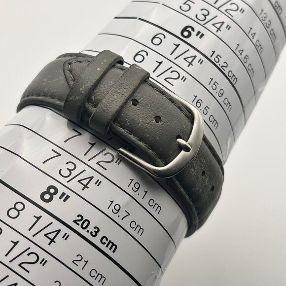 Tokyo Bay Silver Tone Gray Leather Women’s Minimalist Watch Working New Battery - Picture 7 of 8